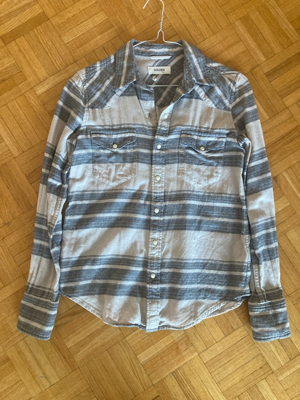 Aritzia Blue and Gray Plaid Button-Up Shirt